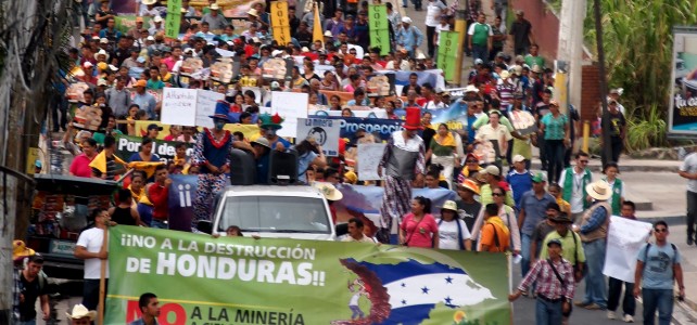 A Two Sided Story – Mine-Affected Communities tell their Stories of Destruction and Death outside Honduras’ “First International Mining Congress”